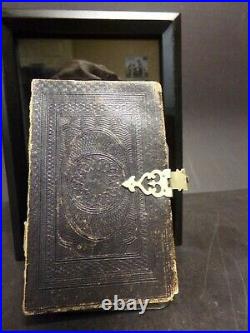 1860 Civil War Bible signed by Union & Confederate Soldiers