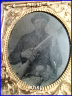 Antique 1/6th Plate Civil War Confederate Soldier With Musket. CA1