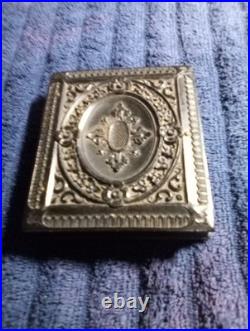 Antique 1/6th Plate Civil War Confederate Soldier With Musket. CA1