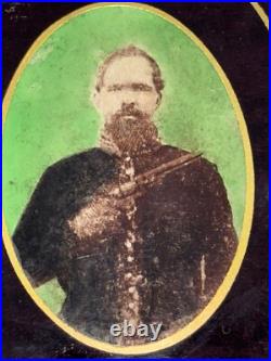 Antique ID Civil War Confederate Soldier Revolver Celluloid Tintype Photograph