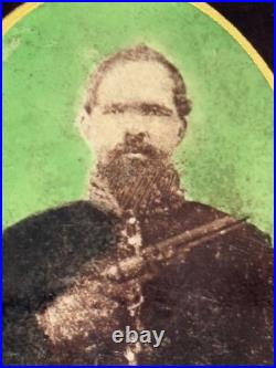 Antique ID Civil War Confederate Soldier Revolver Celluloid Tintype Photograph