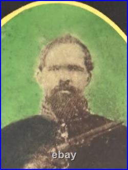 Antique ID Civil War Confederate Soldier Revolver Celluloid Tintype Photograph