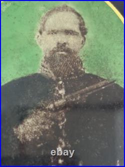 Antique ID Civil War Confederate Soldier Revolver Celluloid Tintype Photograph