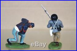 BRITAINS 17244 AMERICAN CIVIL WAR CONFEDERATE FORWARD with the COLOUR SET nv